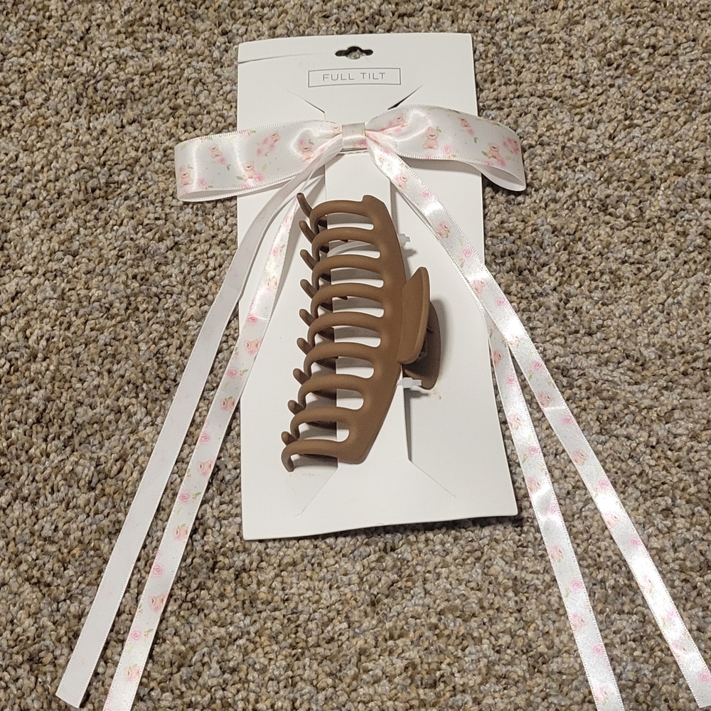 Full Tilt Hair Accessories